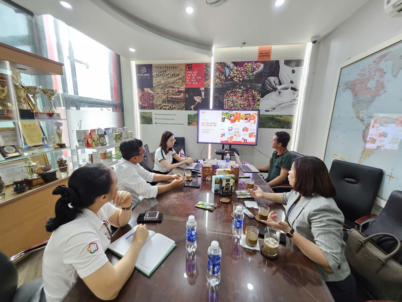Trao đổi chiến lược phát triển sản phẩm cùng đội ngũ An Thái Group